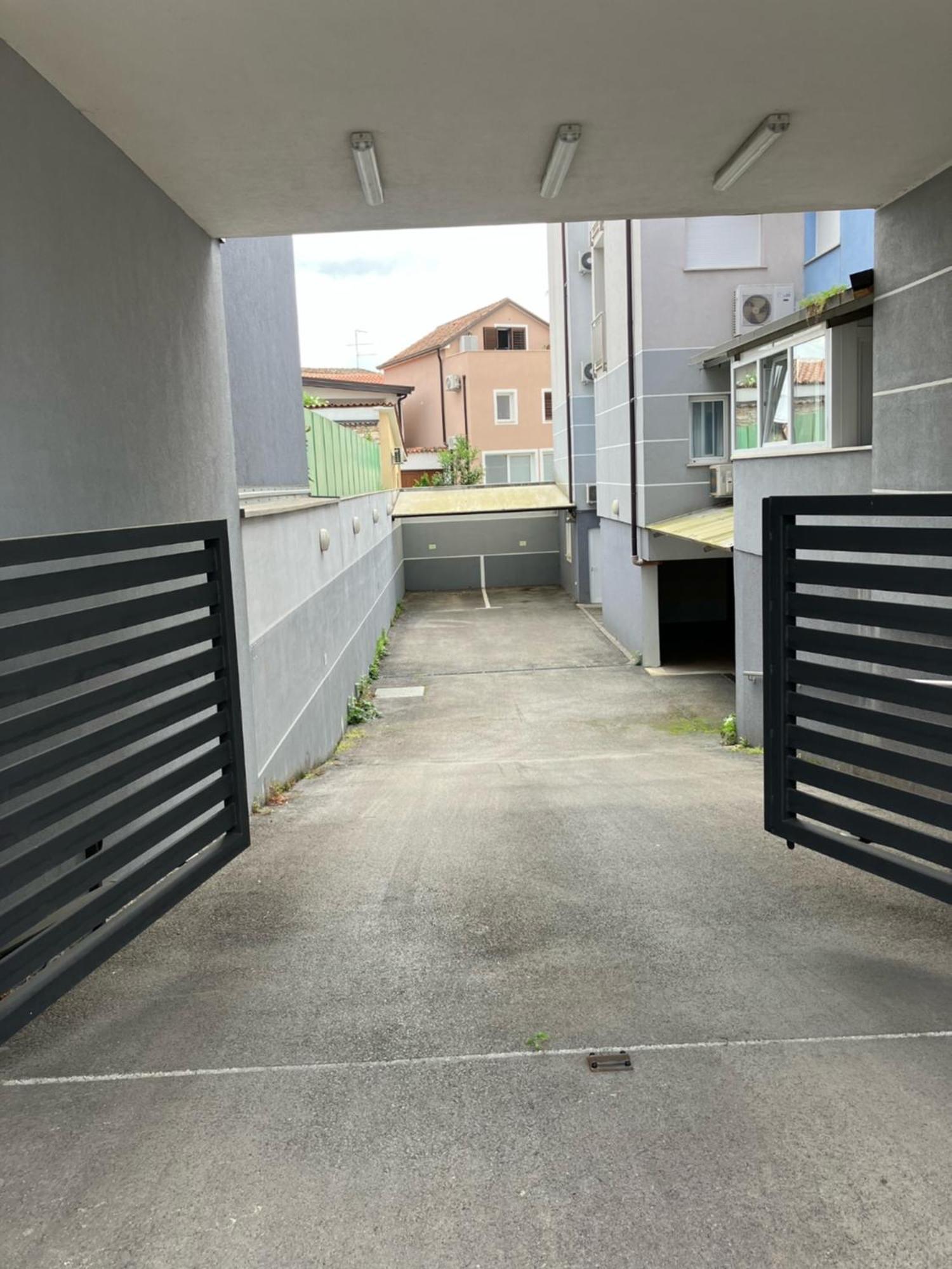 Apartment Capriati With Parking Garage Umago Esterno foto